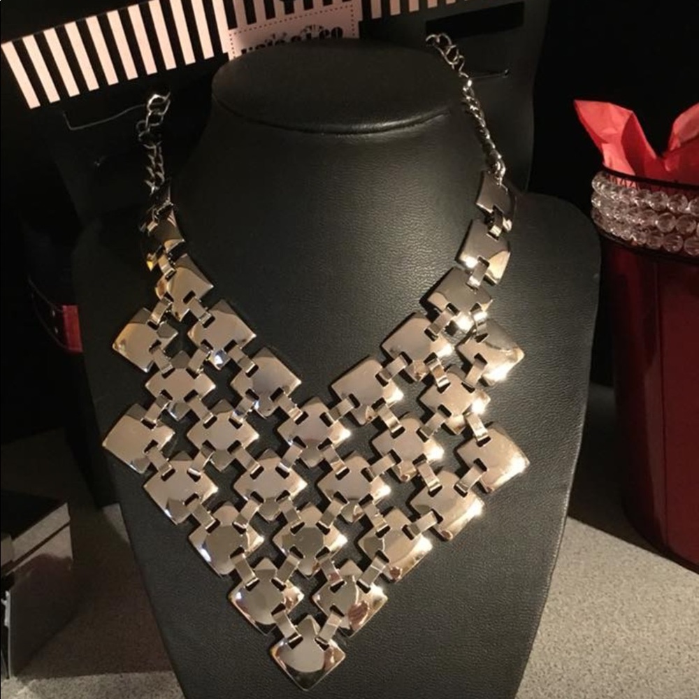 Cosmetic jewelry